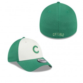 Men's Chicago Cubs White Green 2024 St. Patrick's Day 39THIRTY Flex Fit Hat