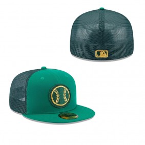 Men's Milwaukee Brewers Kelly Green 2023 St. Patrick's Day 59FIFTY Fitted Hat