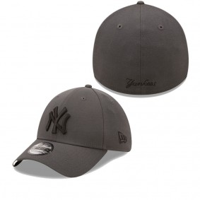 Men's New York Yankees Charcoal Steel Cloud Team Classics 39THIRTY Flex Hat
